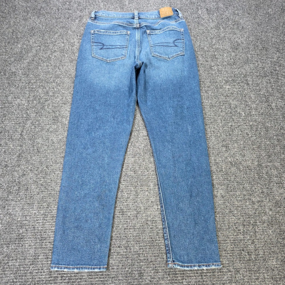 American Eagle Mom Jeans Women's Size 2 Regular Blue Medium Wash Button Fly - Picture 2 of 10